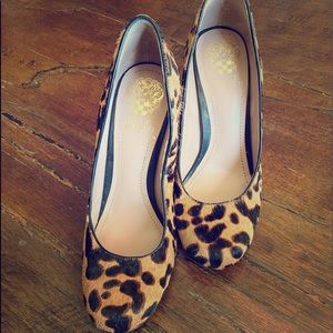 Vince Camuto high heel leopard pumps